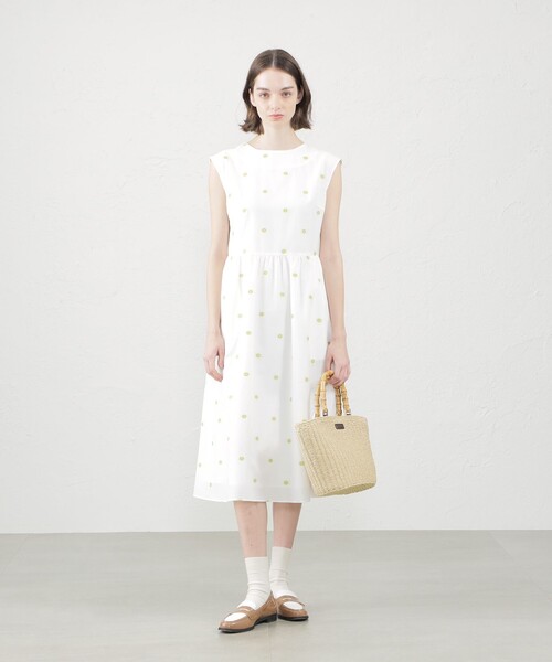 MACKINTOSH PHILOSOPHY（ﾏｯｷﾝﾄｯｼｭ ﾌｨﾛｿﾌｨｰ）の「クローバーカットジャカードワンピース（ワンピース・レディース・ブラック/オフホワイト・36/38）」の3枚目の写真