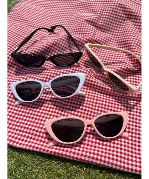 WC（ダブル シー）の「カラーフレームアイウェア（サングラス・レディース・ブラック/ベージュ/ホワイト/ピンク・FREE）」の8枚目の写真