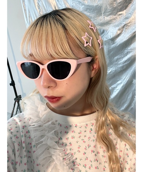 WC（ダブル シー）の「カラーフレームアイウェア（サングラス・レディース・ブラック/ベージュ/ホワイト/ピンク・FREE）」の5枚目の写真