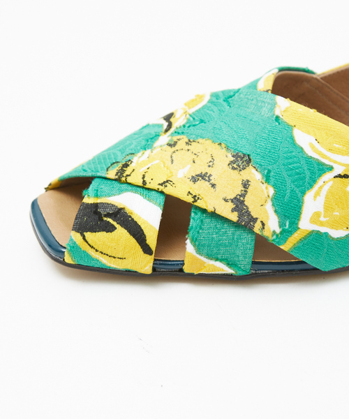 Au BANNISTER（オゥバニスター）の「スリングバックオープントゥフラットサンダル（サンダル・レディース・ホワイト/ブラック/その他・37/38/36）」の10枚目の写真