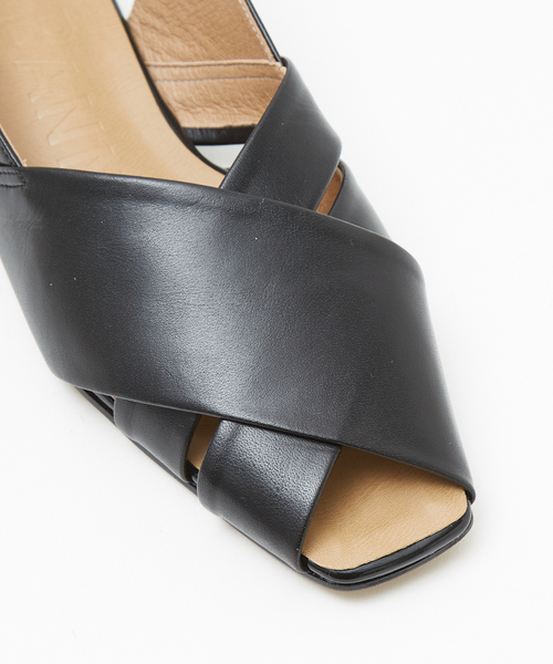 Au BANNISTER（オゥバニスター）の「スリングバックオープントゥフラットサンダル（サンダル・レディース・ホワイト/ブラック/その他・37/38/36）」の16枚目の写真