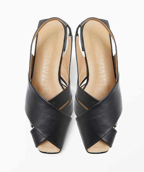 Au BANNISTER（オゥバニスター）の「スリングバックオープントゥフラットサンダル（サンダル・レディース・ホワイト/ブラック/その他・37/38/36）」の19枚目の写真