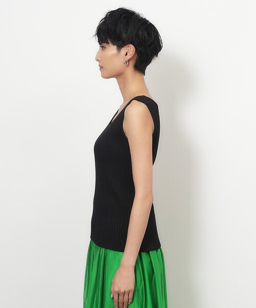 OPAQUE.CLIP（オペークドットクリップ）の「◆UV ラメニットタンクトップ【洗濯機洗い可/抗ピル】（ニット/セーター・レディース・ホワイト系6/ブラック系5/ベージュ系5・38/40）」の10枚目の写真