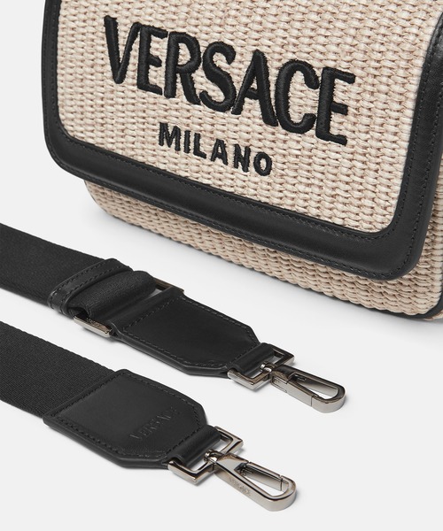 VERSACE(ヴェルサーチ)の「ヴェルサーチェ ミラノ ラフィア クロスボディ バッグ(ボディバッグ/ウエストポーチ・レディース・ベージュ・ONE SIZE)」の3枚目の写真
