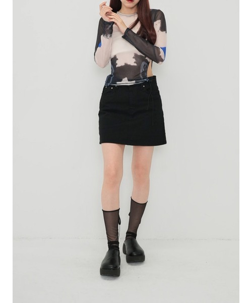 Enewd nina(エニュードニーナ)の「【ZOZO限定】レフト カットアウト シアー トップス シースルー カットソー マーブル ギャザー ドローコード シースルートップス 長袖 シアートップス 長袖(Tシャツ/カットソー・レディース・その他・FREE)」の12枚目の写真