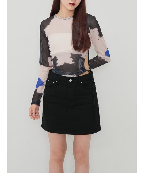 Enewd nina(エニュードニーナ)の「【ZOZO限定】レフト カットアウト シアー トップス シースルー カットソー マーブル ギャザー ドローコード シースルートップス 長袖 シアートップス 長袖(Tシャツ/カットソー・レディース・その他・FREE)」の2枚目の写真