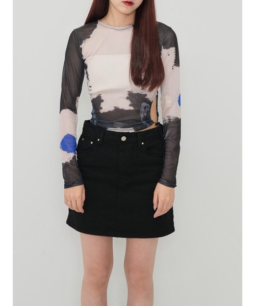 Enewd nina(エニュードニーナ)の「【ZOZO限定】レフト カットアウト シアー トップス シースルー カットソー マーブル ギャザー ドローコード シースルートップス 長袖 シアートップス 長袖(Tシャツ/カットソー・レディース・その他・FREE)」の3枚目の写真