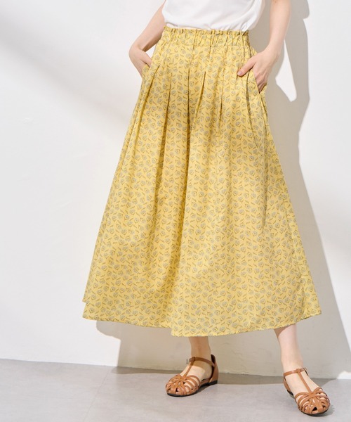 Viola e Viola(ヴィオラエヴィオラ)の「小花柄フレアースカート(スカート・レディース・イエロー/キナリ・LARGE/MEDIUM)」の16枚目の写真