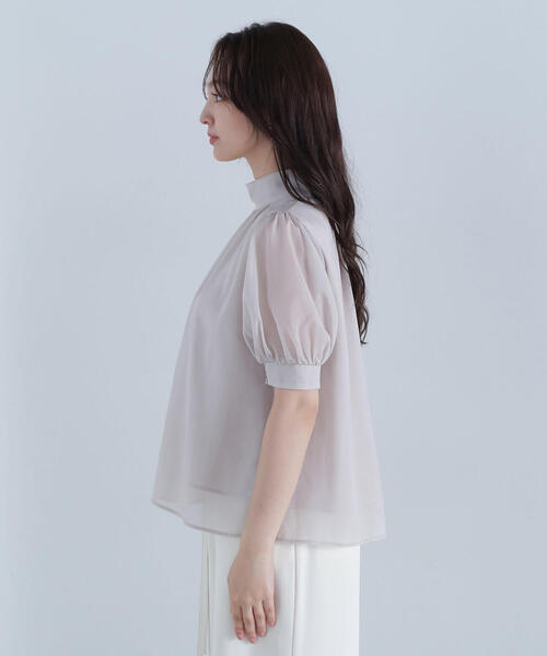 NATURAL BEAUTY BASIC（ナチュラルビューティーベーシック）の「ハイネックシアースリーブブラウス（シャツ/ブラウス・レディース・ワイン/グレー系その他/ベージュ・SMALL/MEDIUM）」の21枚目の写真