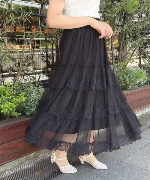 an another angelus（アンアナザーアンジェラス）の「レース切替チュールティアードスカート/ananotherangelus（スカート・レディース・ブラック/ピンク/ライトグレー・FREE）」の2枚目の写真