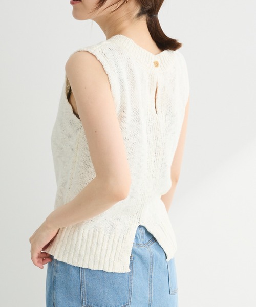 Sugar spoon（シュガースプーン）の「・SUGAR　SPOON　ブークレニットタンク（ニット/セーター・レディース・オフホワイト/ブラック/カーキ/ライトグレー・FREE）」の2枚目の写真