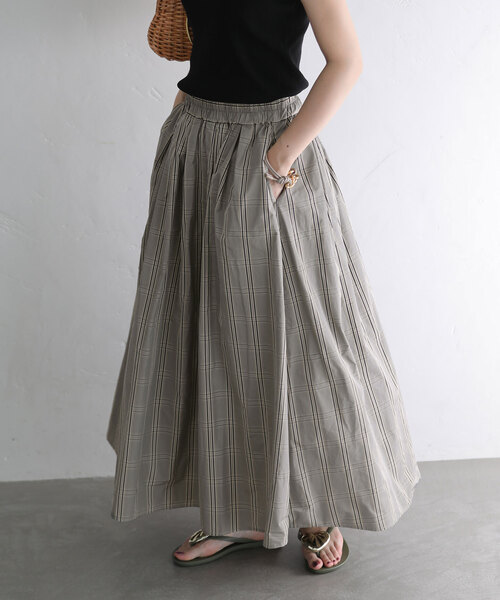 La TOTALITE（ラトータリテ）の「メモリータフタチェックスカート（スカート・レディース・ベージュ/ブラック/コバルトブルー・38/36）」の2枚目の写真