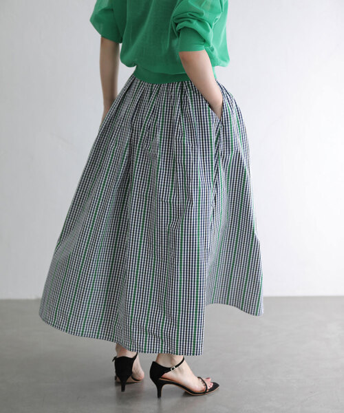 La TOTALITE（ラトータリテ）の「メモリータフタチェックスカート（スカート・レディース・ベージュ/ブラック/コバルトブルー・38/36）」の15枚目の写真