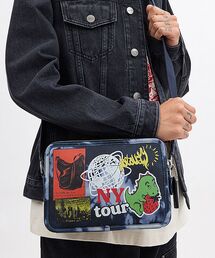 COACH（コーチ）の「【オンライン限定】チャーター クロスボディ バッグ 24・タイダイ プリント（ショルダーバッグ）」