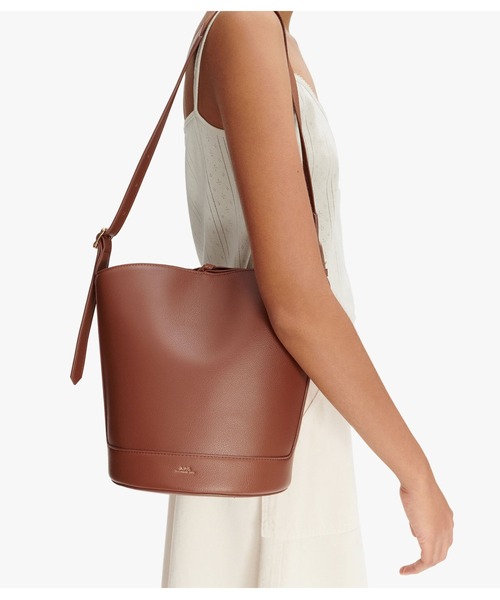 A.P.C.（アーペーセー）の「SAC ANA（ショルダーバッグ）」 - WEAR