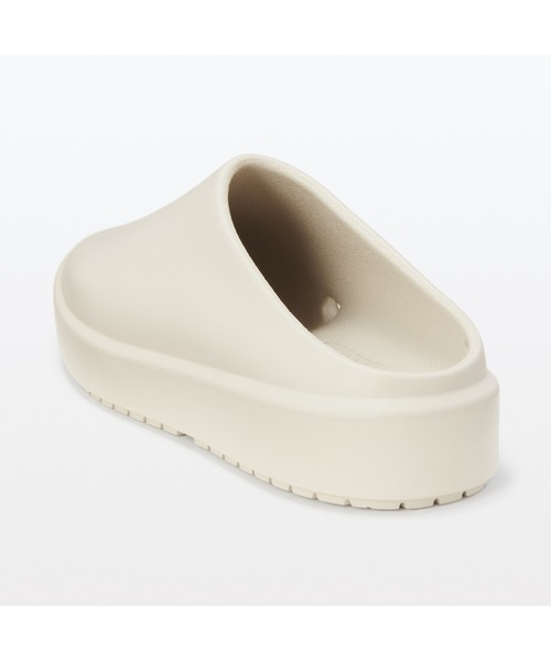 無印良品（ムジルシリョウヒン）の「一体成型　サボサンダル（サンダル・レディース・ライトベージュ/ダークグレー・XS/S/M/L/XL）」の3枚目の写真