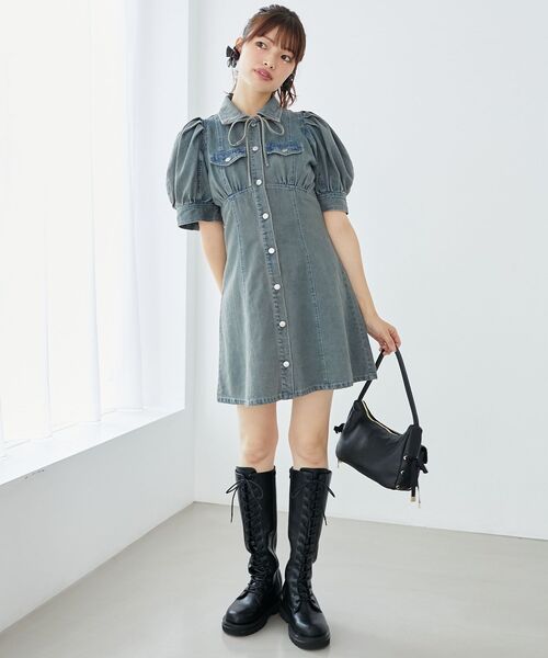 MAJESTIC LEGON（マジェスティックレゴン）の「デニムミニワンピース（ワンピース・レディース・ブラック/ブルー系その他2・MEDIUM）」の3枚目の写真