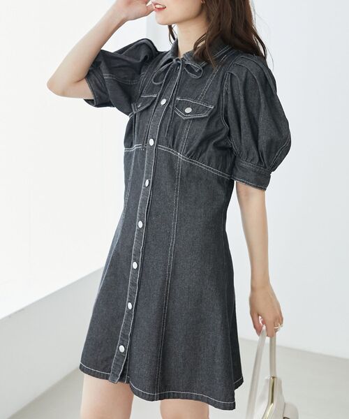 MAJESTIC LEGON（マジェスティックレゴン）の「デニムミニワンピース（ワンピース・レディース・ブラック/ブルー系その他2・MEDIUM）」の13枚目の写真