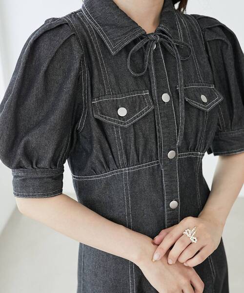 MAJESTIC LEGON（マジェスティックレゴン）の「デニムミニワンピース（ワンピース・レディース・ブラック/ブルー系その他2・MEDIUM）」の15枚目の写真