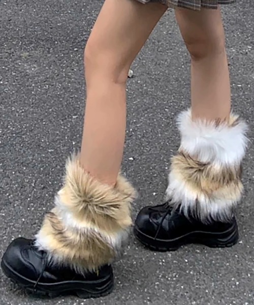 .KOM（ドットコム）の「A'GEM/9 × .kom 『.KOM/ドットケーオーエム』 ファーレックカバー（レッグウォーマー・レディース・その他・FREE）」の2枚目の写真