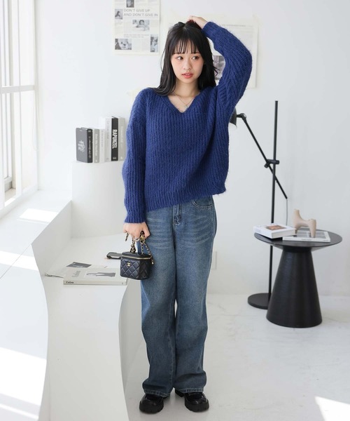 Girly Doll(ガーリードール)の「Vネックシャギーニット(ニット/セーター・レディース・ピンク/ネイビー/アイボリー/ブラック/ブルー・F)」の15枚目の写真
