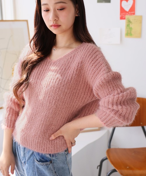 Girly Doll(ガーリードール)の「Vネックシャギーニット(ニット/セーター・レディース・ピンク/ネイビー/アイボリー/ブラック/ブルー・F)」の22枚目の写真