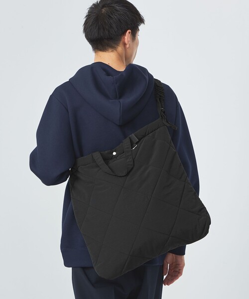 green label relaxing(グリーンレーベルリラクシング)の「【別注】<fellowww>GLR パデッド トートバッグ(トートバッグ・メンズ・ブラック/ベージュ・FREE)」の3枚目の写真