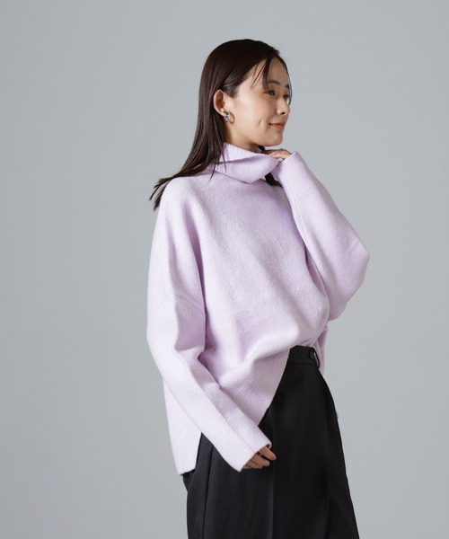 NANO universe(ナノユニバース)の「ウール混圧縮ニットタートルプルオーバー(ニット/セーター・レディース・パープル/ライトベージュ/チャコール・FREE)」の12枚目の写真