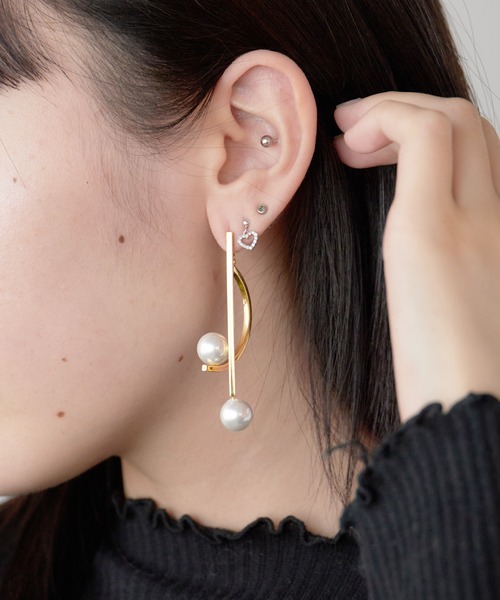 【販売証明書あり】ロゴ入りループピアス ユニセックス ピアス フープ DX1364（ピアス（両耳用