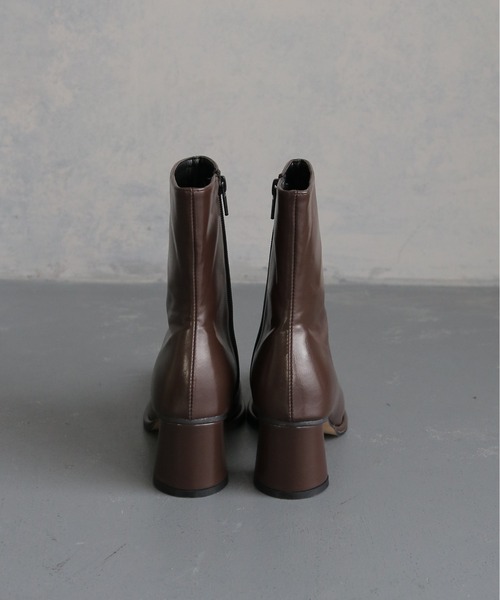 cheriella(シェリエラ)の「【cheriella】スクエアトゥショートブーツ(ブーツ・レディース・ブラウン・L(25cm)/M(24cm)/S(23cm))」の9枚目の写真