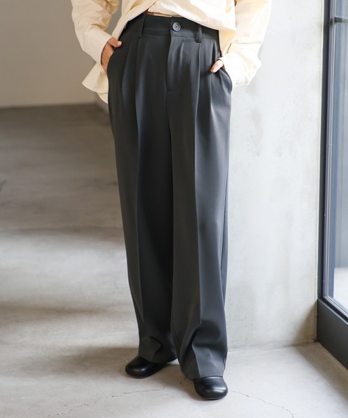 select MOCA(セレクトモカ)の「ハイウエストセンタープレススラックス(スラックス・レディース・アイボリー/ブラック/グレー/ダークベージュ・SMALL/MEDIUM/LARGE)」の9枚目の写真