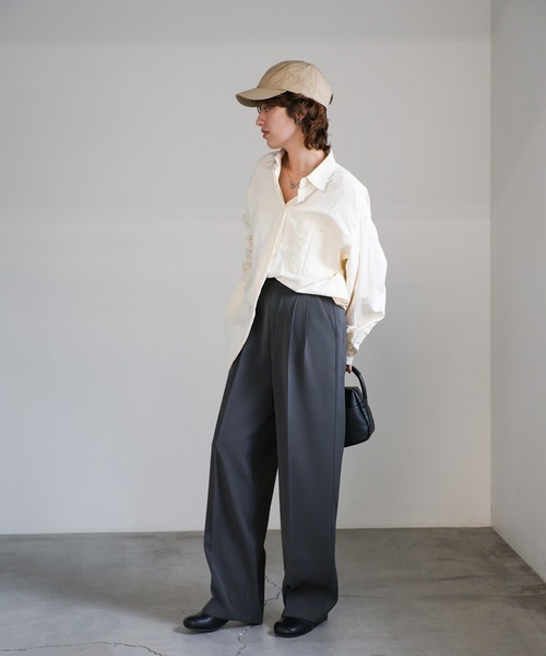 select MOCA(セレクトモカ)の「ハイウエストセンタープレススラックス(スラックス・レディース・アイボリー/ブラック/グレー/ダークベージュ・SMALL/MEDIUM/LARGE)」の14枚目の写真