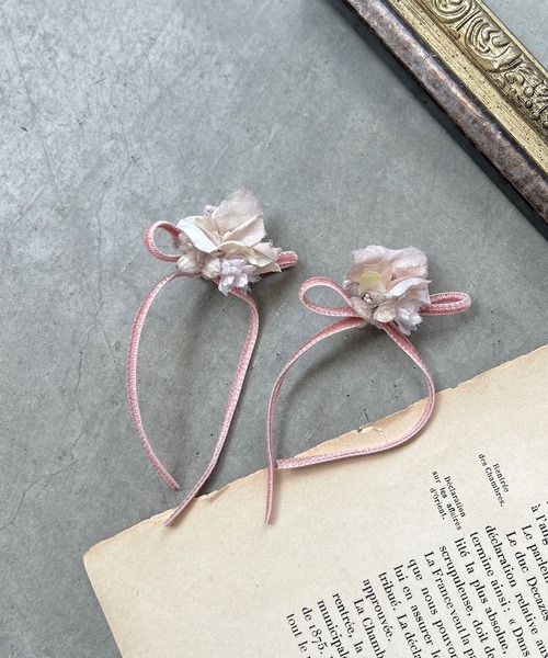 m.soeur（エムスール）の「ベルベットリボンのピアス（ピアス（両耳用）・レディース・ブラック/グレー/ホワイト/ピンク・FREE）」の4枚目の写真