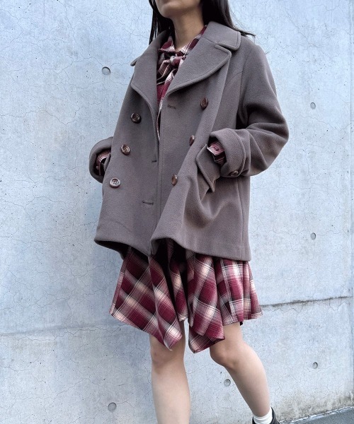 F i.n.t（フィント）の「ダブル釦Aラインピーコート/F&A/fint（ピーコート・レディース・ライトベージュ/モカ/ネイビー・FREE）」の2枚目の写真