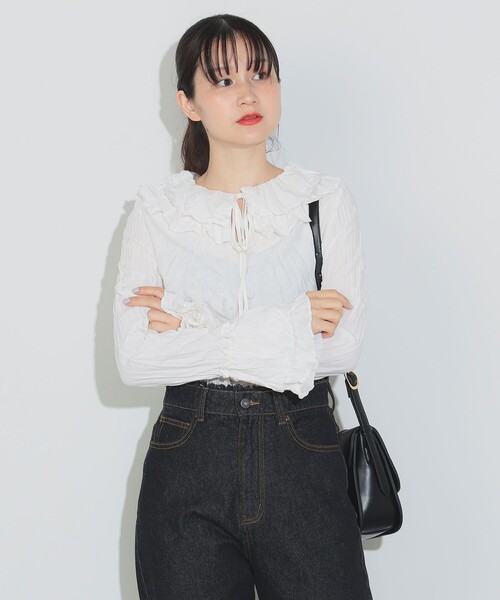 BEAMS HEART(ビームスハート)の「クリンクル フリルブラウス(シャツ/ブラウス・レディース・オフホワイト/チャコールグレー・FREE)」の10枚目の写真