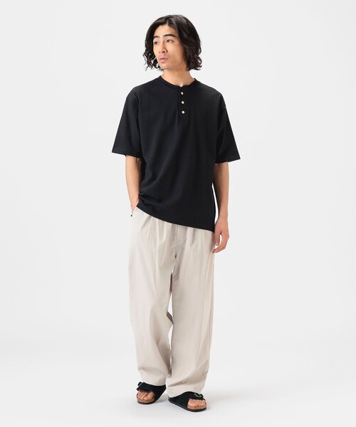 B:MING by BEAMS(ビーミングバイビームス)の「【WEB限定/ユニセックス】ヘビーウェイト 3ボタン ヘンリーネック Tシャツ(Tシャツ/カットソー・メンズ・ブラック/ブルー系その他/オフホワイト・XL/L/M/S)」の13枚目の写真