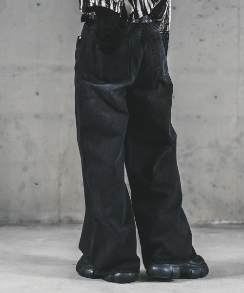 Shoowtime（ショウタイム）の「Vintage wash wide flare denim pants / ビンテージウォッシュワイドフレアデニムパンツ（デニムパンツ・メンズ・ブルー系/ブラック系・LARGE/MEDIUM/X-LARGE）」の16枚目の写真