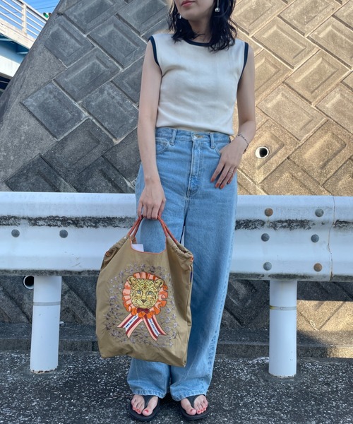 Ball&Chain（ボールアンドチェーン）の「[BALL&CHAIN/ボールアンドチェーン] D.LEOPARD 刺繍デザインナイロントートバッグ（トートバッグ・レディース・ブラック/ベージュ・M）」の7枚目の写真