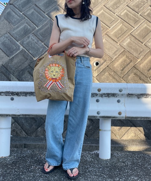 Ball&Chain（ボールアンドチェーン）の「[BALL&CHAIN/ボールアンドチェーン] D.LEOPARD 刺繍デザインナイロントートバッグ（トートバッグ・レディース・ブラック/ベージュ・M）」の8枚目の写真