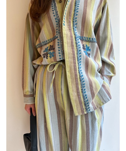 24日まで【新品】Sara mallika 緑系パターン 長袖シャツ sara mallika（サラ マリカ）の「Sara mallika COTTON GAUZE