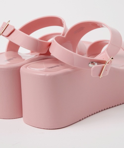 FOREVER 21(フォーエバー トゥエンティーワン)の「厚底ベルトサンダル(サンダル・レディース・ホワイト系その他/ピンク・23cm/24cm/25cm)」の9枚目の写真