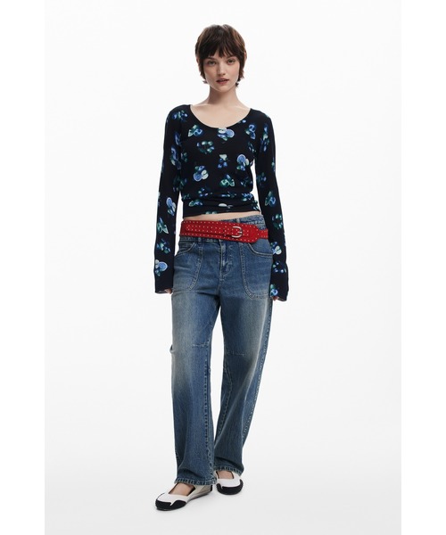 Desigual（デシグアル）の「JERSCOOL WESTERNANET ミッドナイトフローラル Vネックニット（ニット/セーター・レディース・ブラック・XL/L/M/S/XS）」の2枚目の写真