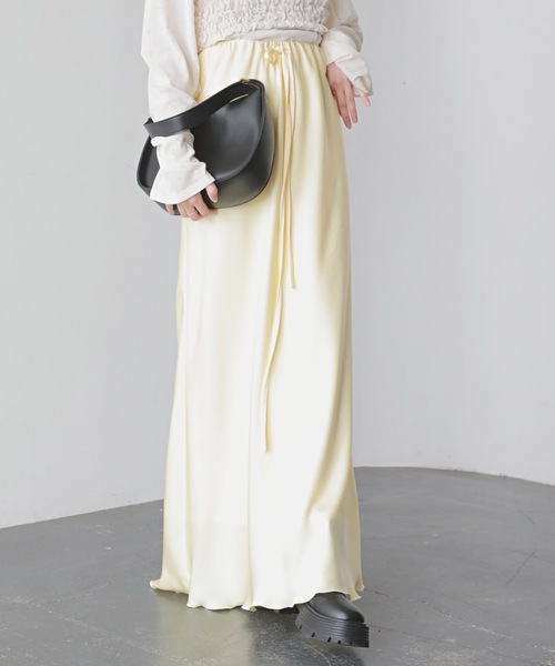 PURE BRIGHT(ピュアブライト)の「シルキーサテンバイアススカート(スカート・レディース・グレー/ピンク/イエロー・FREE)」の14枚目の写真