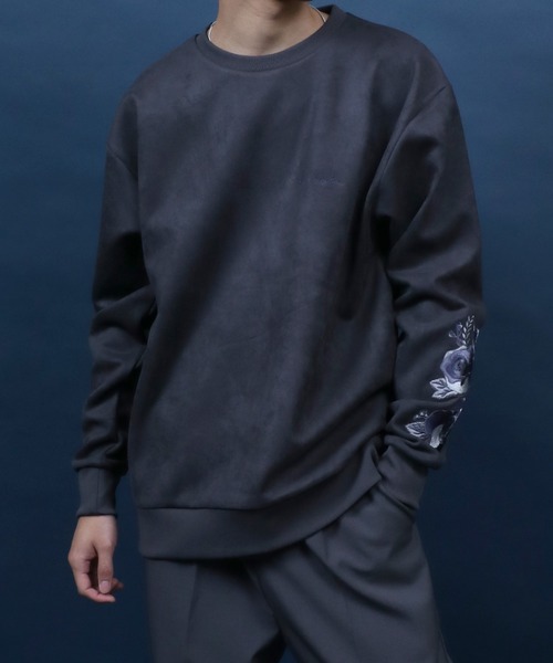 ANPAS(アンパス)の「Faux Suede Flower Embroidery Oversized Sweatshirt/フェイクスエード 袖フラワー刺繍 ワンポイント スウェット トップス トレーナー メンズ(スウェット・メンズ・オフホワイト/グレー/チャコール・M/L)」の16枚目の写真