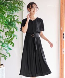 花びらスリーブベルト付きワンピース