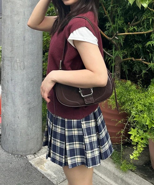 merrylatte（メリーラテ）の「ベーシックニットベスト（ベスト・レディース・グレー/ボルドー・FREE）」の5枚目の写真