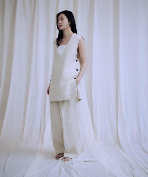 URBAN RESEARCH（アーバンリサーチ）の「new basic　リネンチュニックベスト（ベスト・レディース・ネイビー/ナチュラル・FREE）」の6枚目の写真