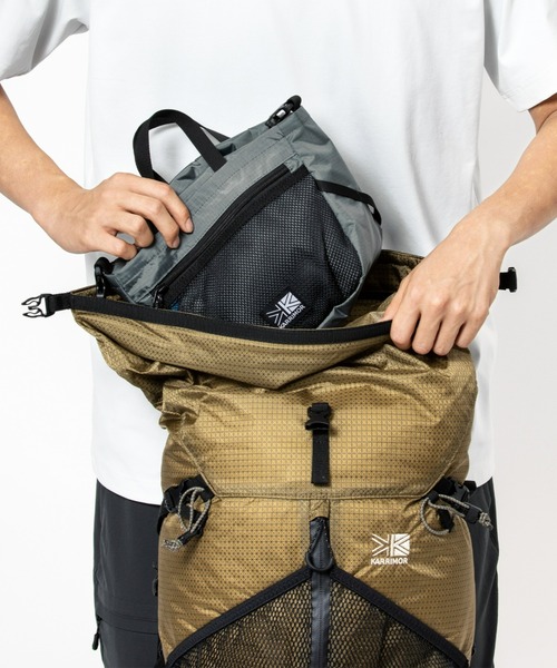 karrimor(カリマー)の「grab mini carry(ボディバッグ/ウエストポーチ・メンズ・ブラック/ブラウン/チャコールグレー・FREE)」の11枚目の写真