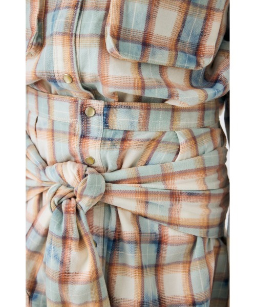 MOUSSY(マウジー)の「【セットアップ対応】BLEACH CHECK スカート(スカート・レディース・オレンジ系その他/オフホワイト・1/2)」の8枚目の写真