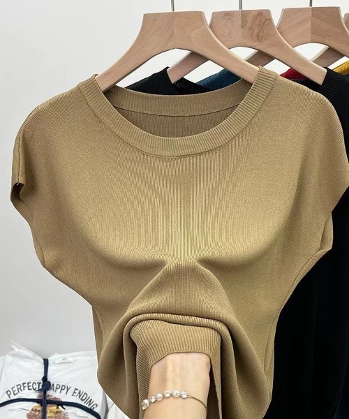 maison de LATIR(メゾンドラティール)の「フレンチスリーブ半袖サマーニット(Tシャツ/カットソー・レディース・ワイン/カーキ/ホワイト/ピンク/グリーン/マスタード/ブラック・ONESIZE)」の21枚目の写真